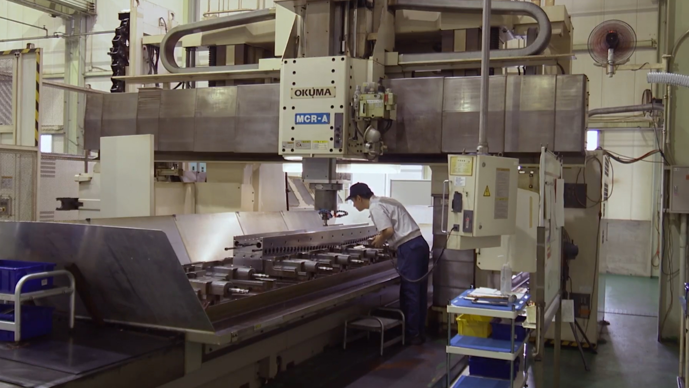 株式会社化繊ノズル製作所工場内